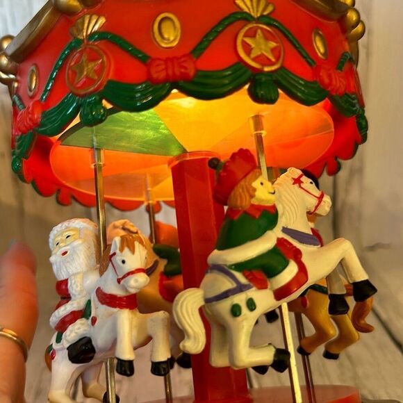 Electronic Christmas Carousel with Lights & Music - Plays 12 Melodies - Picture 8 of 8
